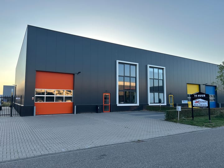 Kronenweg 1