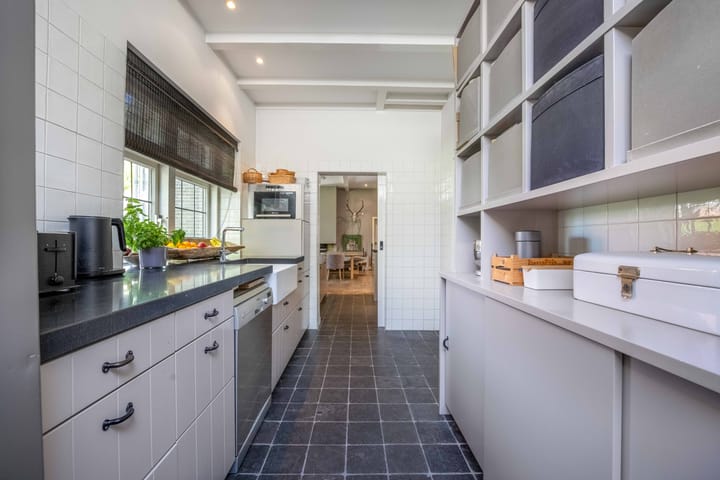 Photo 40 of Zevenend 81