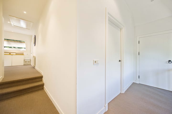 Photo 43 of Zevenend 81