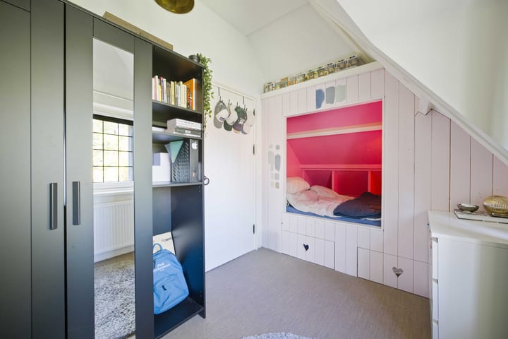 Photo 52 of Zevenend 81