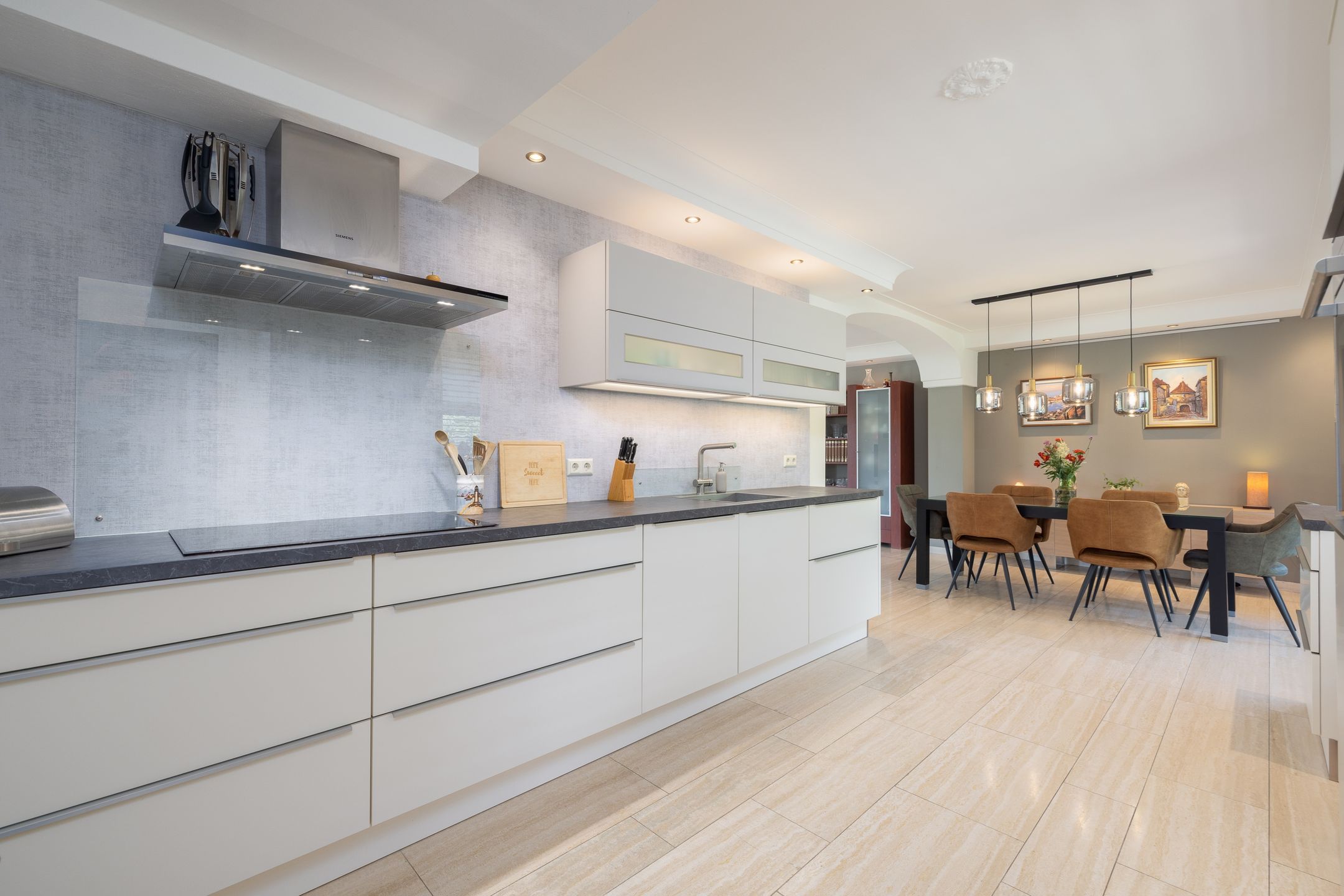 Photo 12 of Aalscholverlaan 24