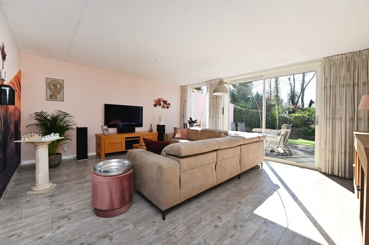 Foto 11 van Leeuweriklaan 41