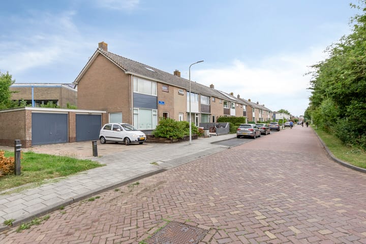 Photo 31 of Willem Santemastraat 3