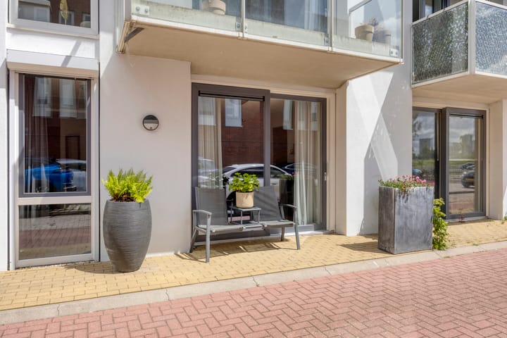 Foto 5 van Amerigo Vespucciweg 54