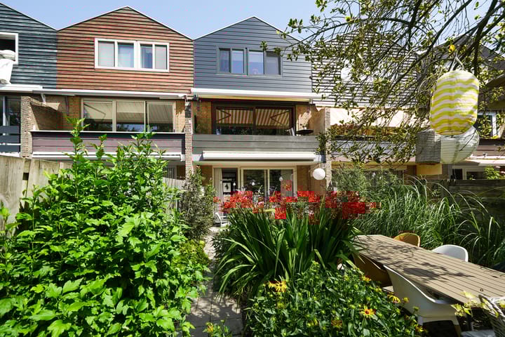 Foto 1 van Dennenstraat 23