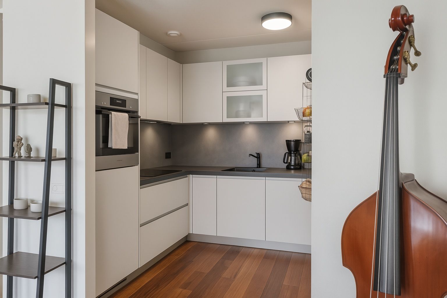 Foto 24 van Parallel Boulevard 156