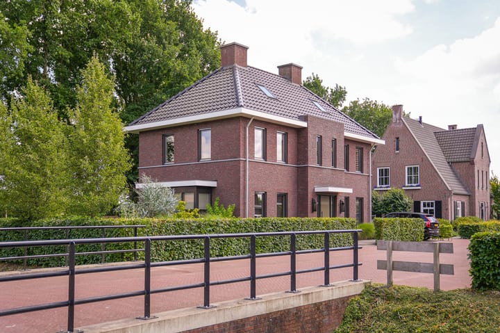 Foto 75 van Munnikebeekhof 1