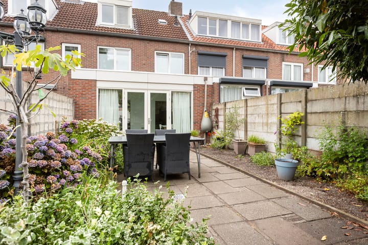 Foto 31 van Oerlesestraat 206