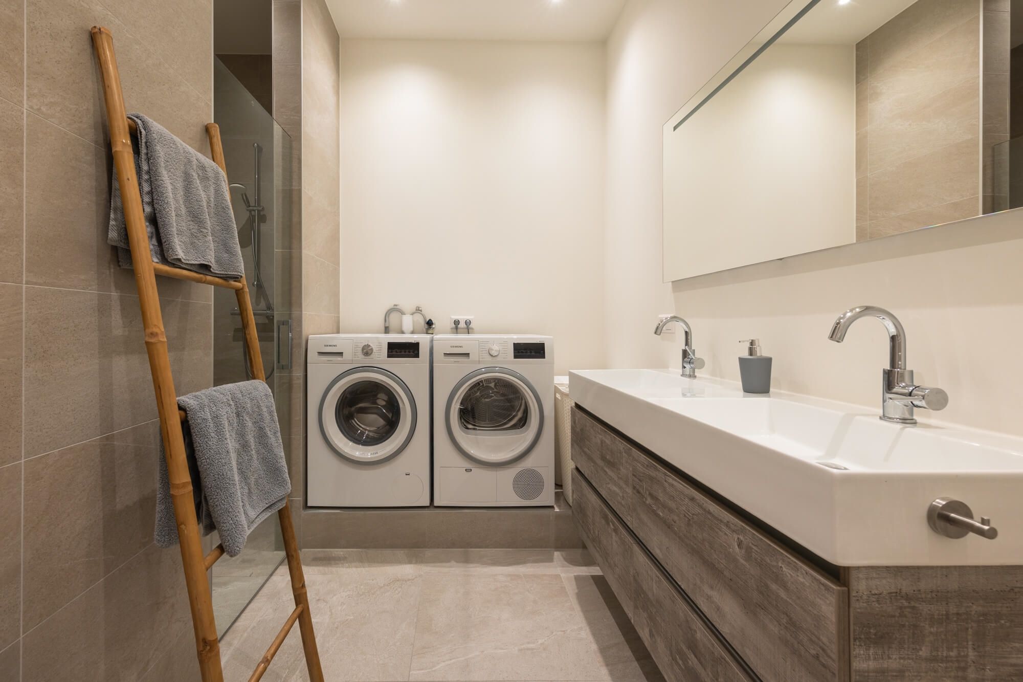 Foto 15 van Achterom 42-B