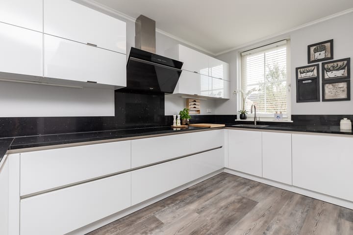 Photo 23 of Ernest Waltonstraat 5