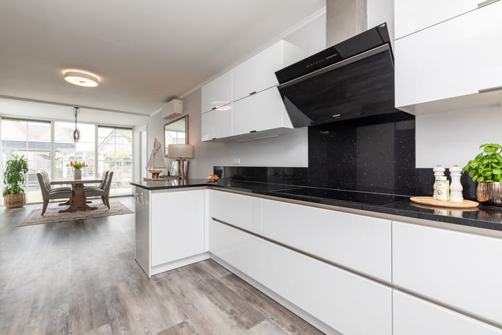 Photo 26 of Ernest Waltonstraat 5