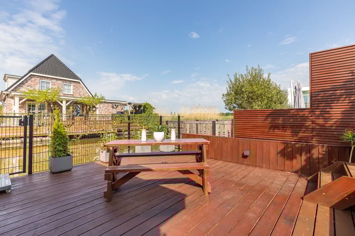 Photo 40 of Ernest Waltonstraat 5