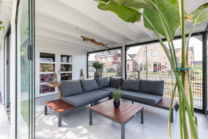 Photo 49 of Ernest Waltonstraat 5