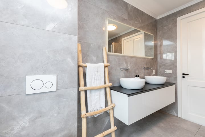 Photo 61 of Ernest Waltonstraat 5