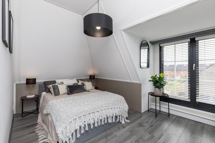 Photo 79 of Ernest Waltonstraat 5