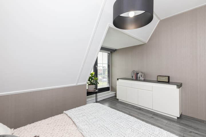 Photo 80 of Ernest Waltonstraat 5