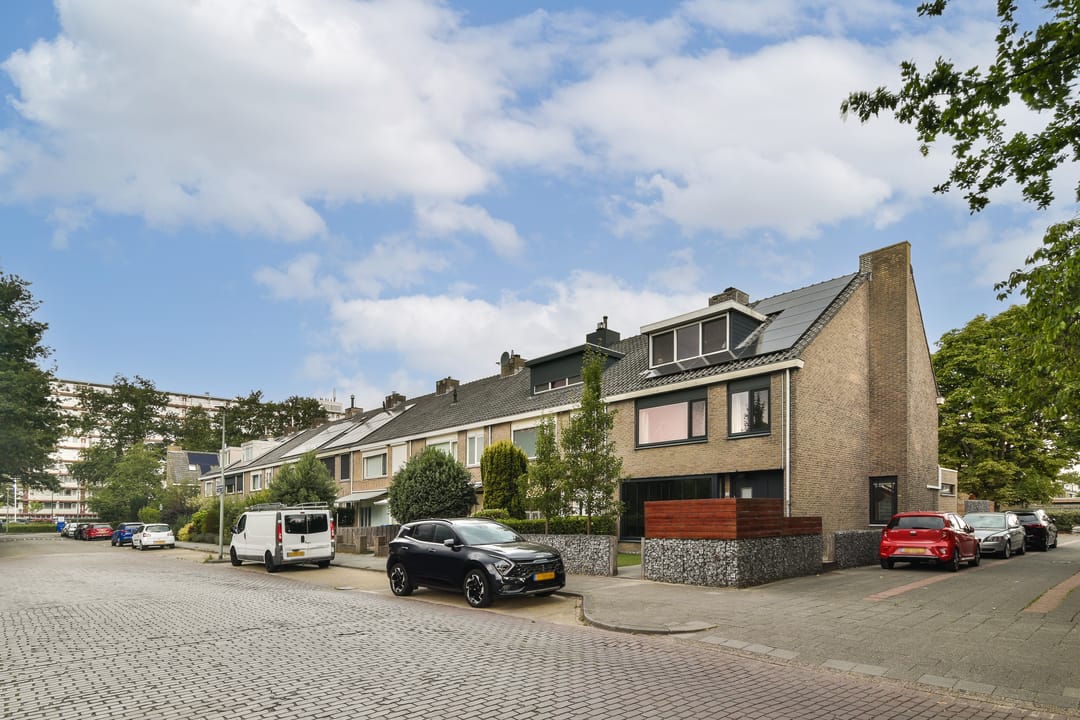 Photo 1 of Louise de Colignylaan 28