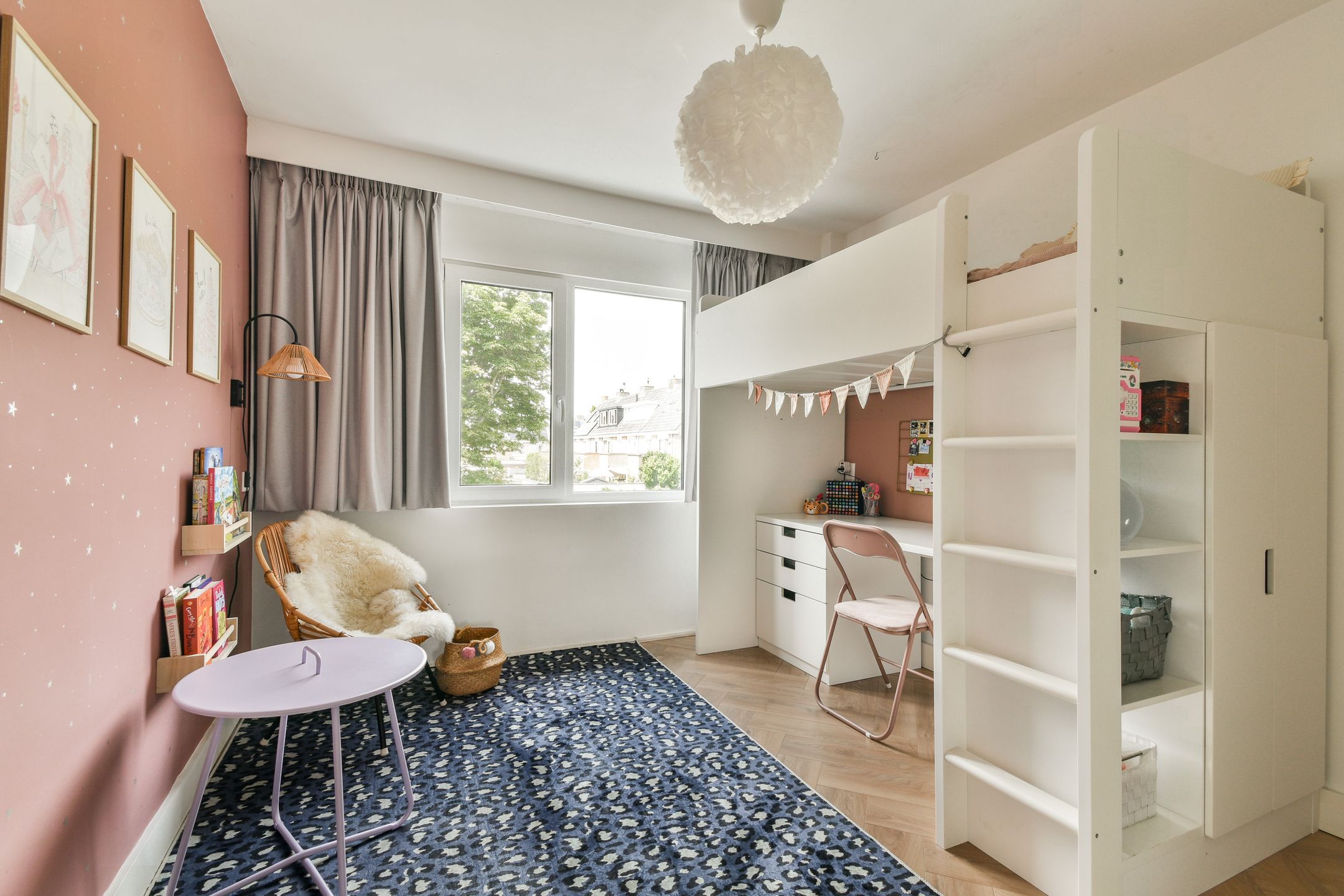 Photo 24 of Louise de Colignylaan 28