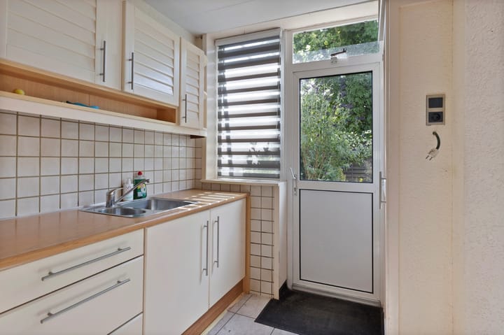 Foto 16 van President van Heelstraat 38