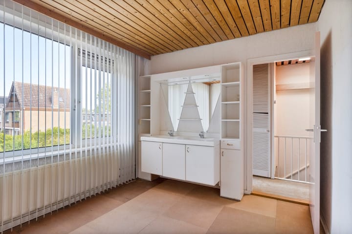 Foto 23 van President van Heelstraat 38