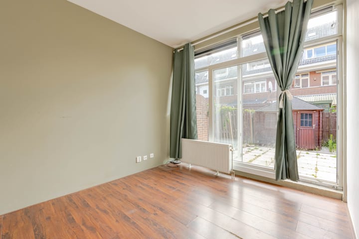 Foto 5 van Nieuwenhoornstraat 120-A