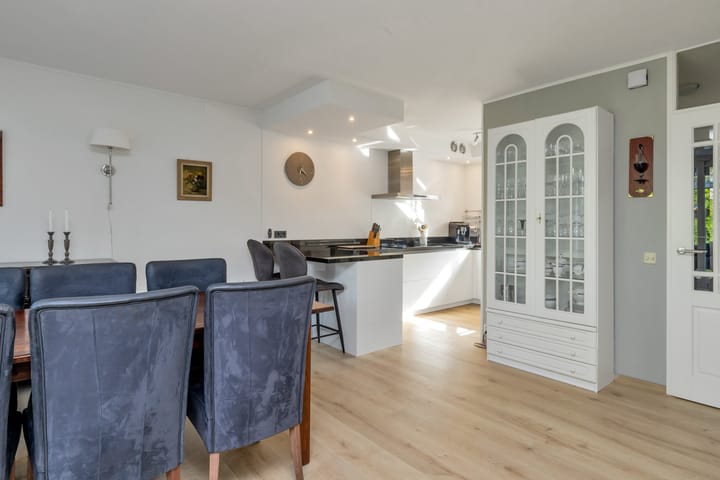 Photo 14 of Mozartstraat 3