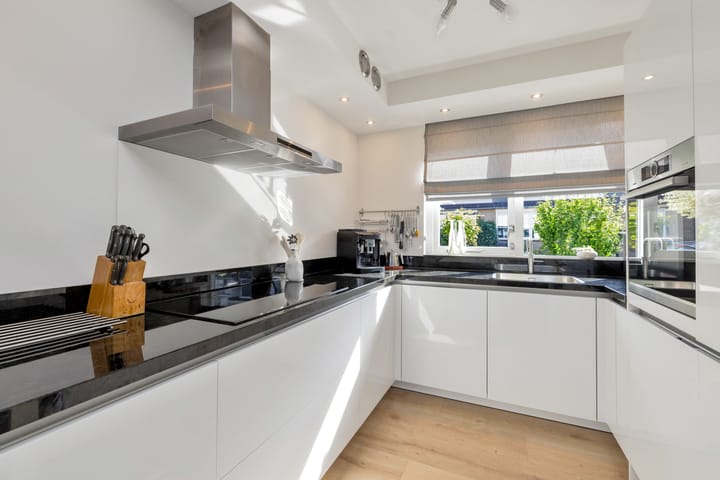 Photo 4 of Mozartstraat 3