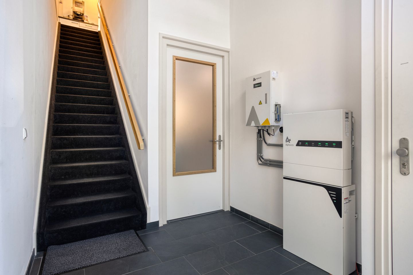 View photo 5 of Ambachtsweg 16