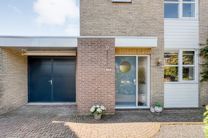 Photo 5 of van der Helststraat 25