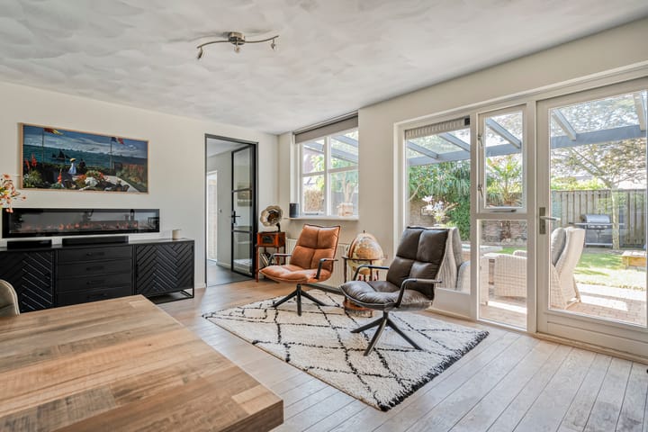 Photo 9 of van der Helststraat 25