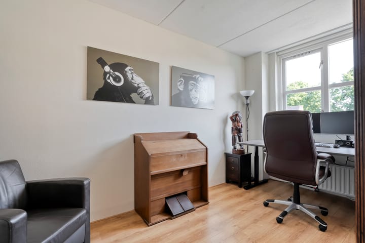 Photo 25 of van der Helststraat 25