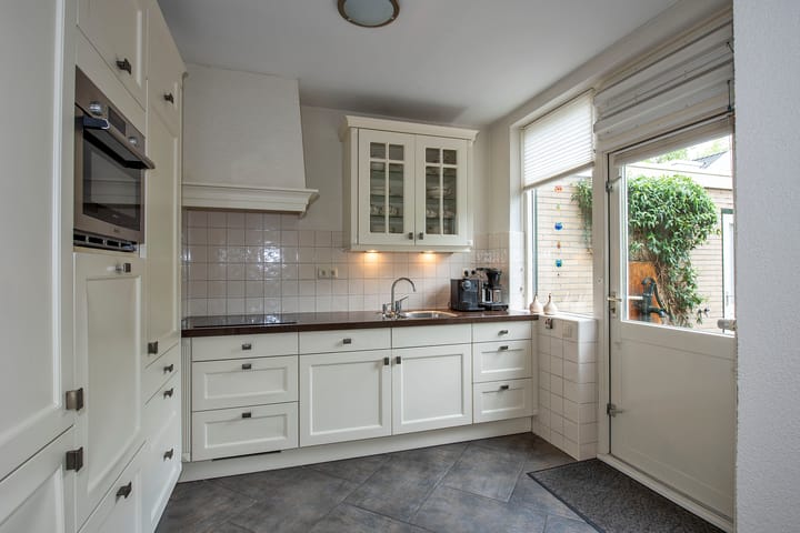 Foto 2 van Reviusstraat 101