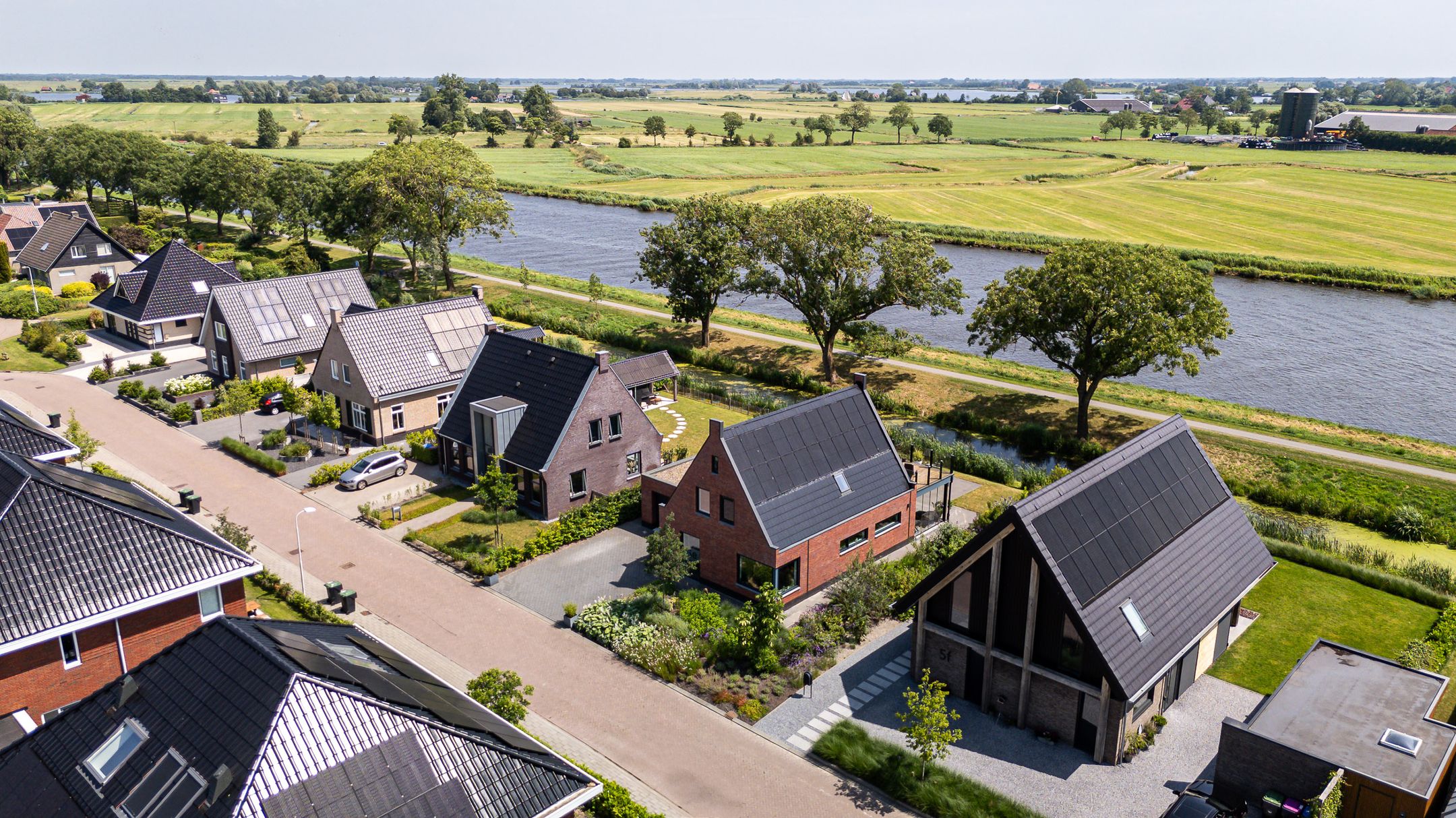 Photo 3 of De Waring 5-E