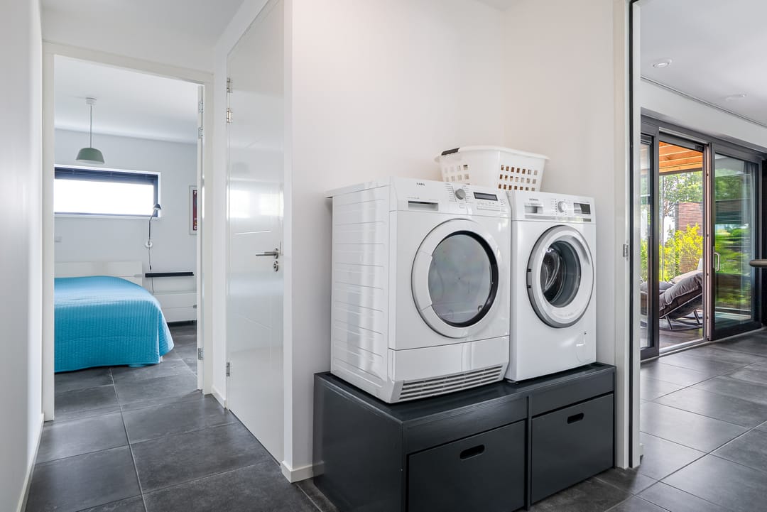 Photo 13 of De Waring 5-E