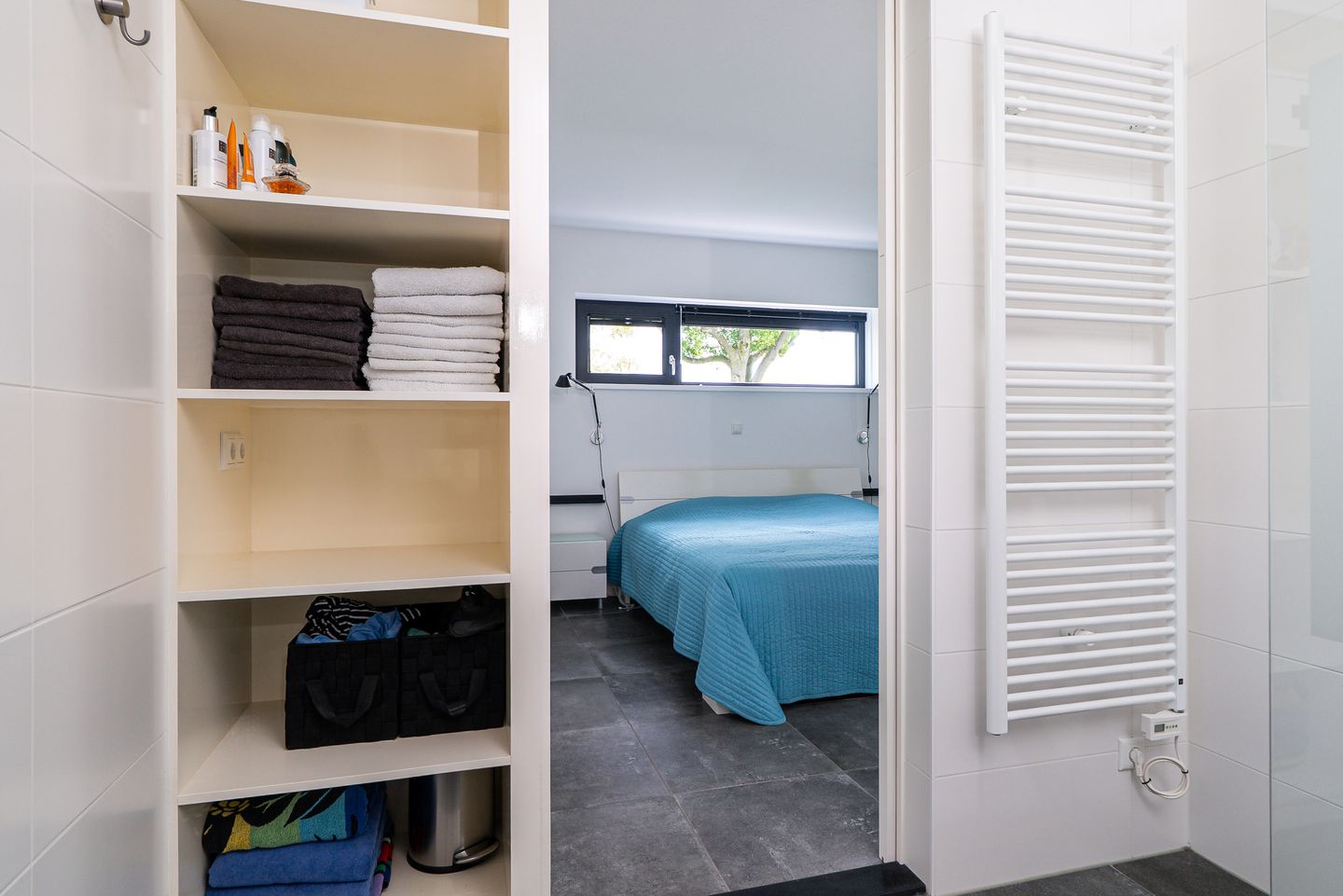 Photo 19 of De Waring 5-E