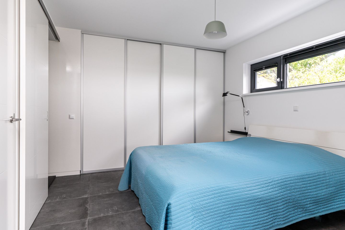 Photo 20 of De Waring 5-E