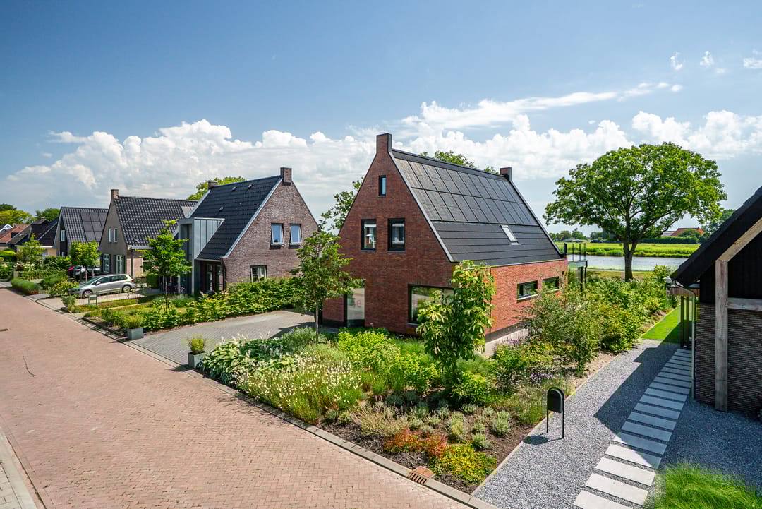 Photo 41 of De Waring 5-E