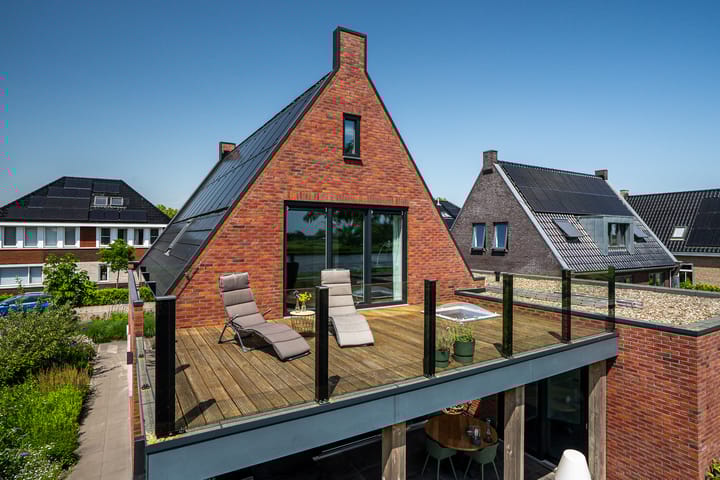 Photo 43 of De Waring 5-E