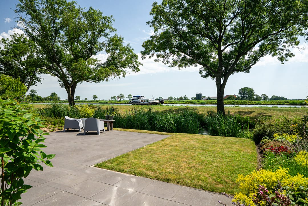 Photo 46 of De Waring 5-E