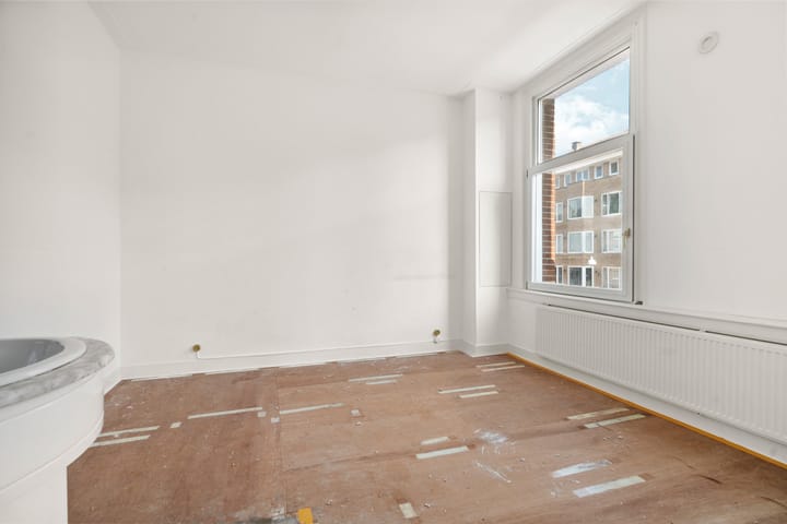 Photo 25 of Admiraal De Ruijterweg 57-2