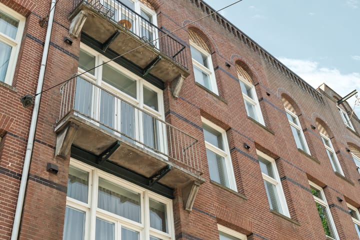 Photo 37 of Admiraal De Ruijterweg 57-2