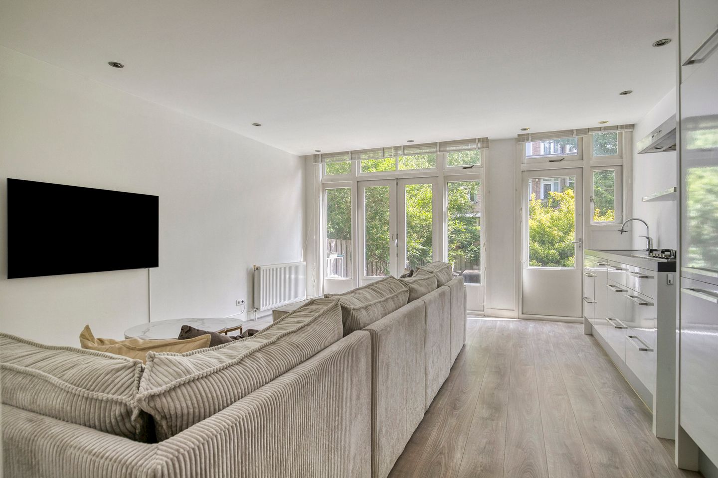 Foto 5 van Luzacstraat 10-A