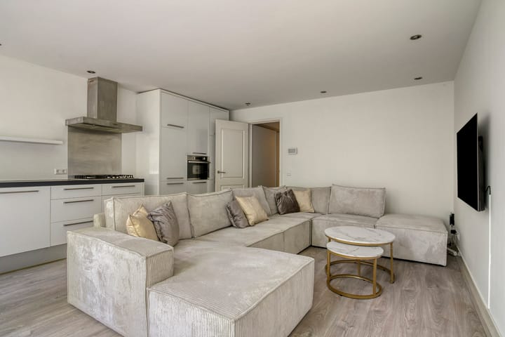 Foto 7 van Luzacstraat 10-A