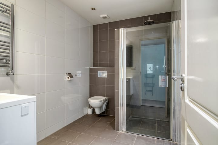 Foto 14 van Luzacstraat 10-A