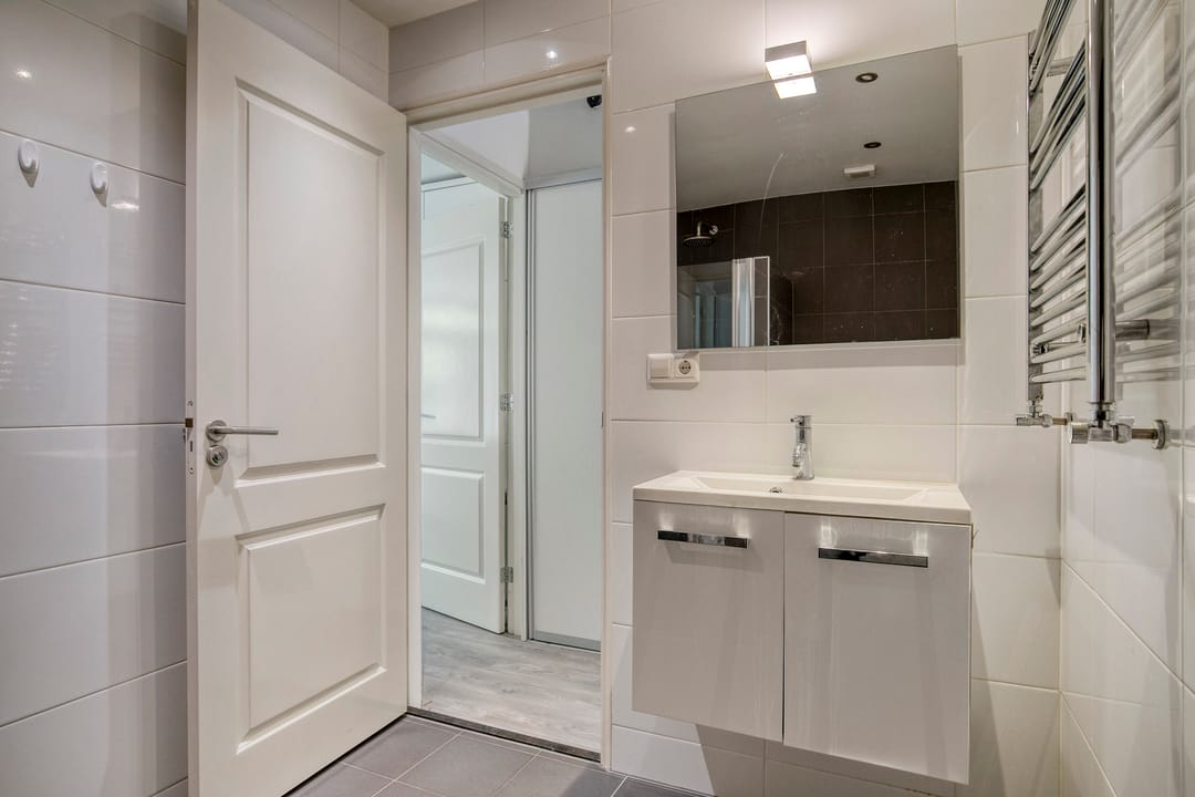 Foto 16 van Luzacstraat 10-A