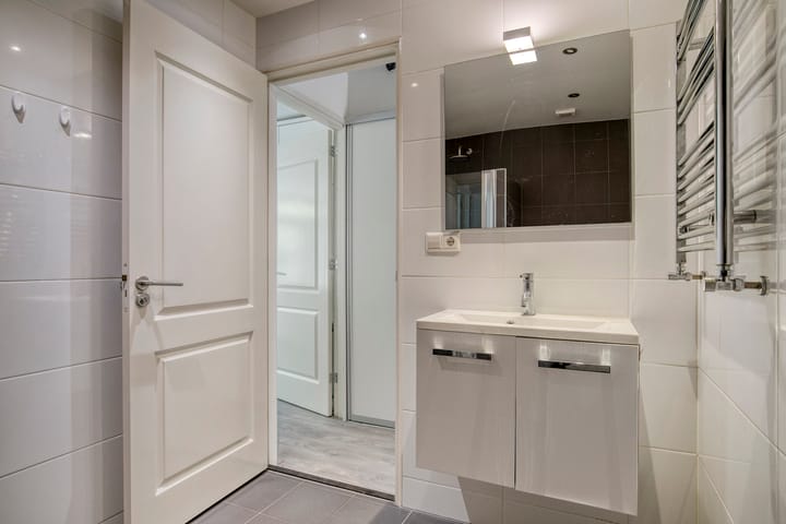 Foto 16 van Luzacstraat 10-A