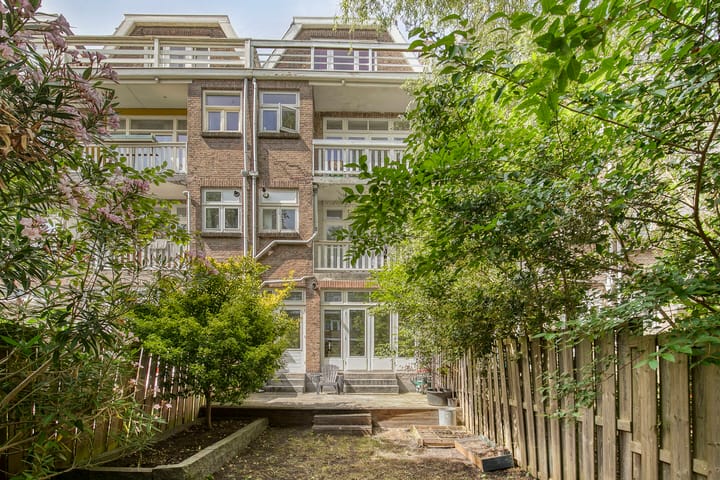 Foto 23 van Luzacstraat 10-A