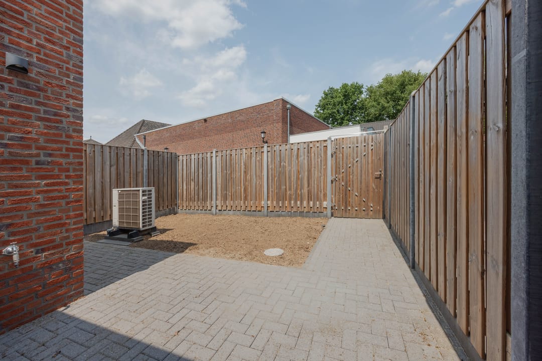 Photo 2 of Mgr Aertsstraat 14-A