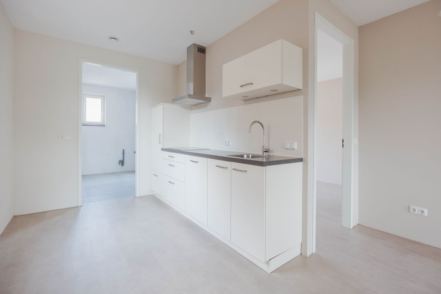 Photo 14 of Mgr Aertsstraat 14-A