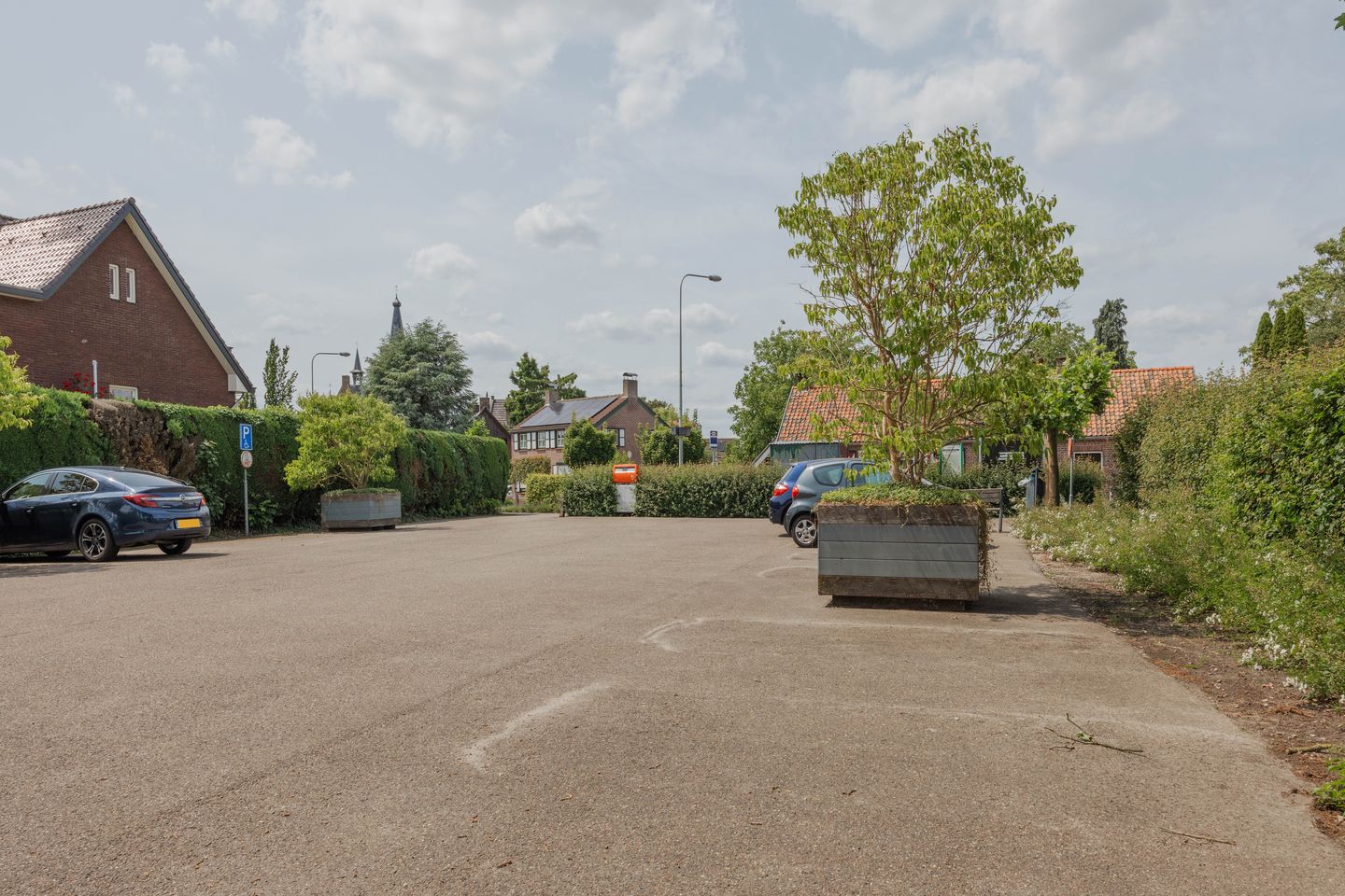 Photo 35 of Mgr Aertsstraat 14-A